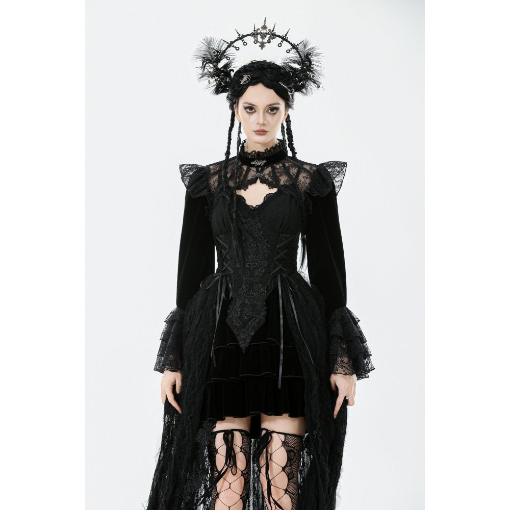Punk Rave Model Styling with Crown and Boots